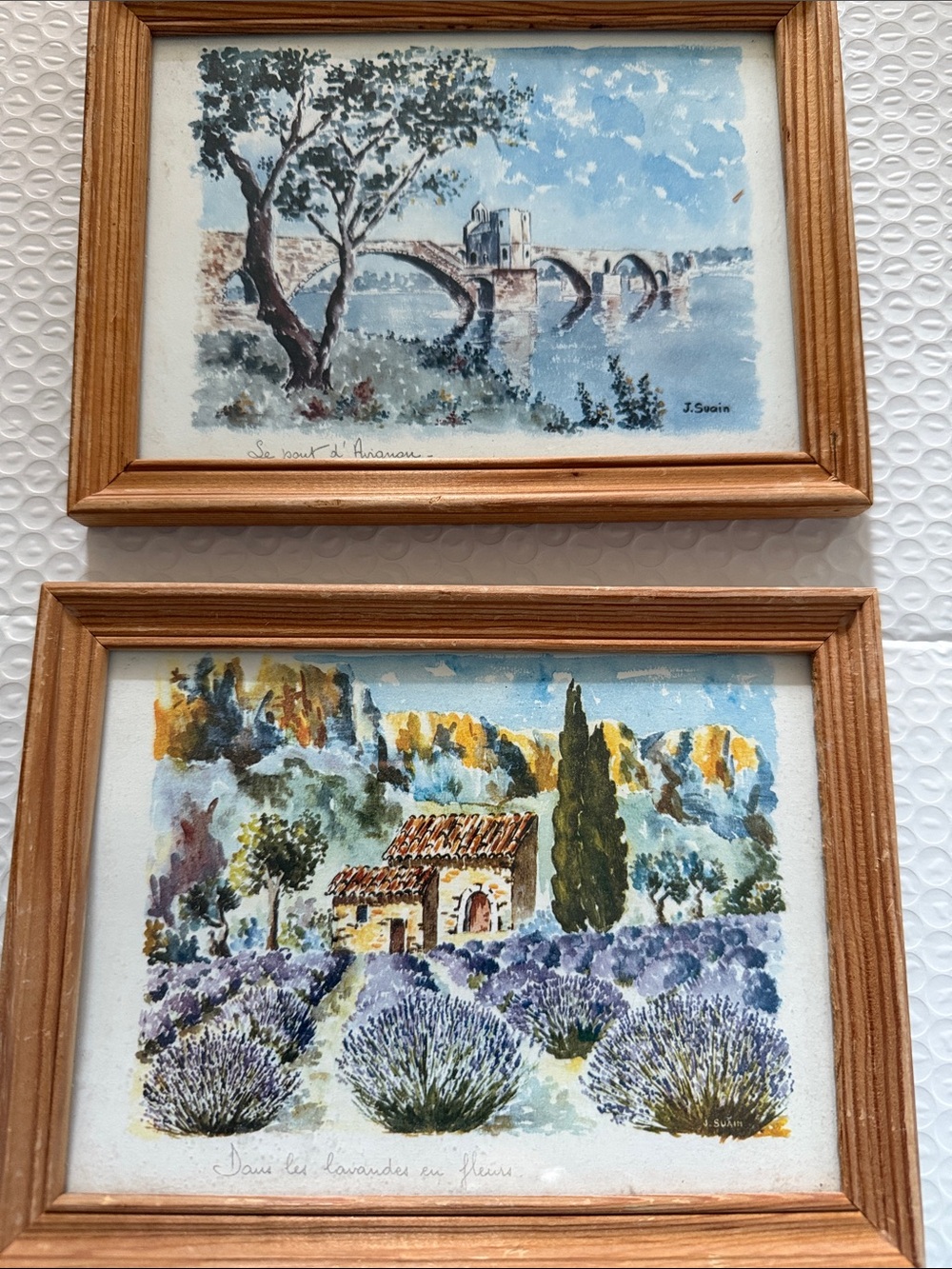 Avignon and a Provençal lavender field in wooden frames